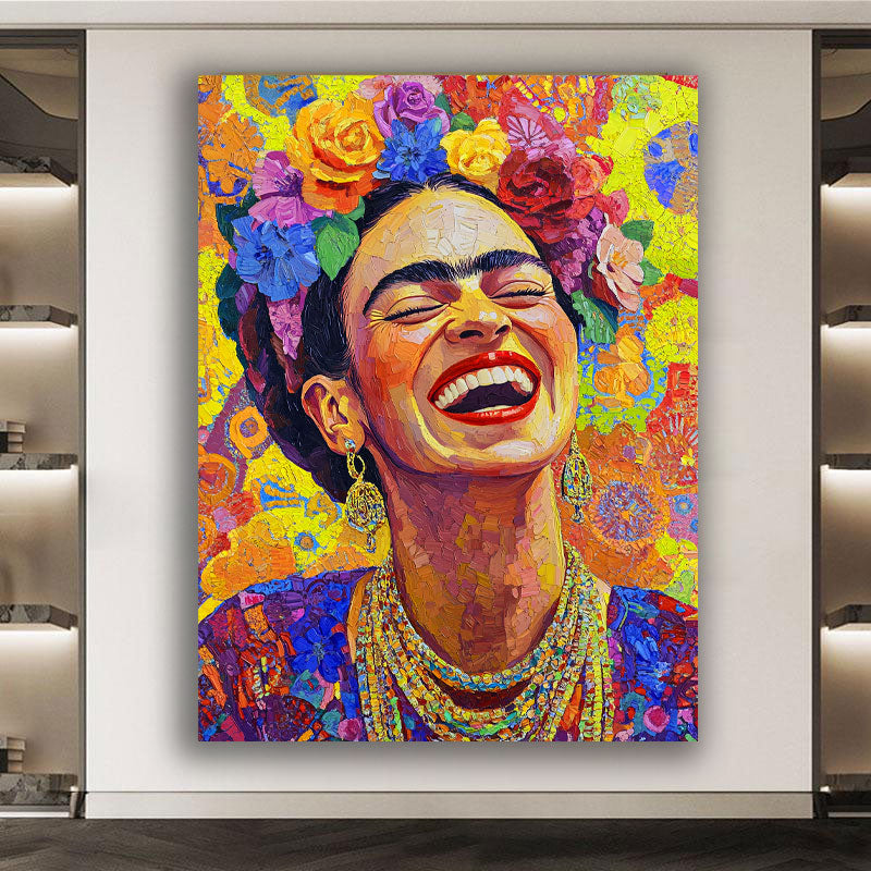 Wandbild Kunstwerk Frida mit Blumenkranz und fröhlichem Lächeln abstrakte Pop Art